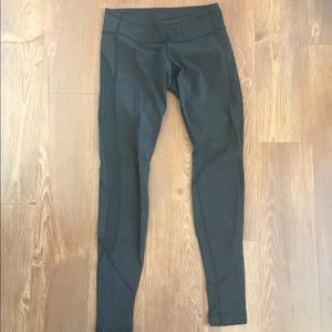 Lululemon leggings (black)